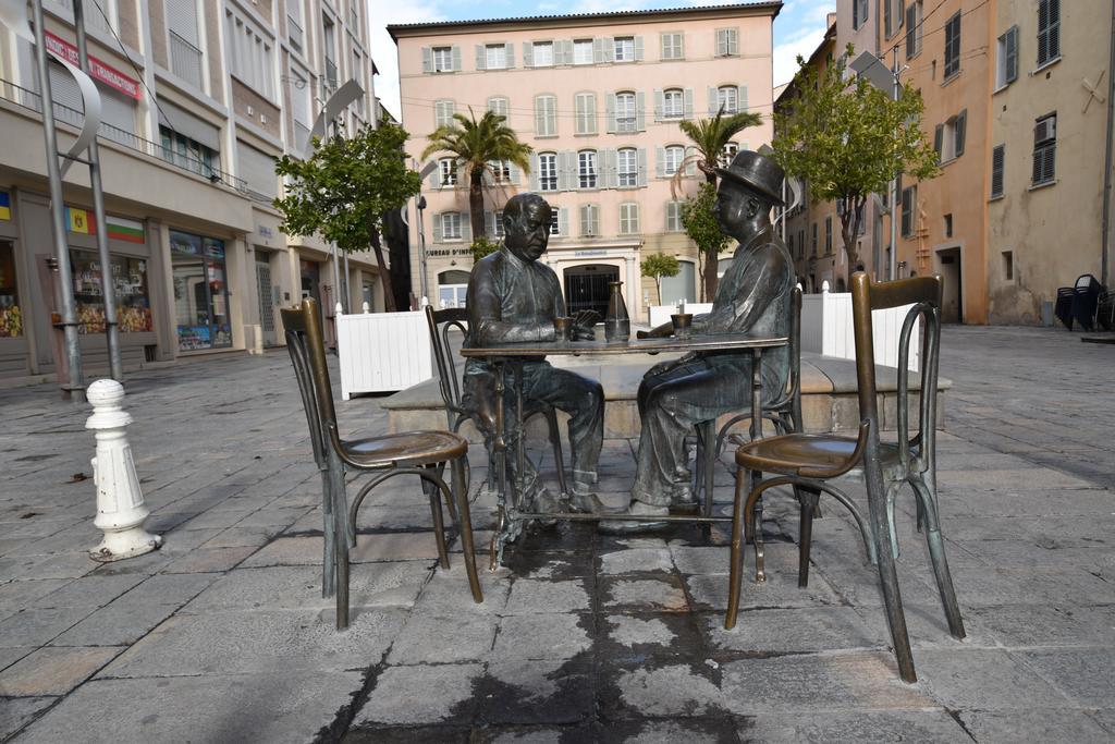 Apartmán Le Gambetta Toulon Exteriér fotografie